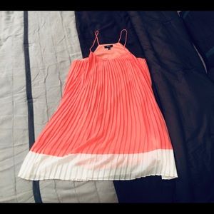 Very J ❤️Pleated Fan Dress Coral and white  size M